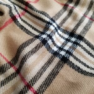NWT! V. Fraas Plaid Designer Scarf